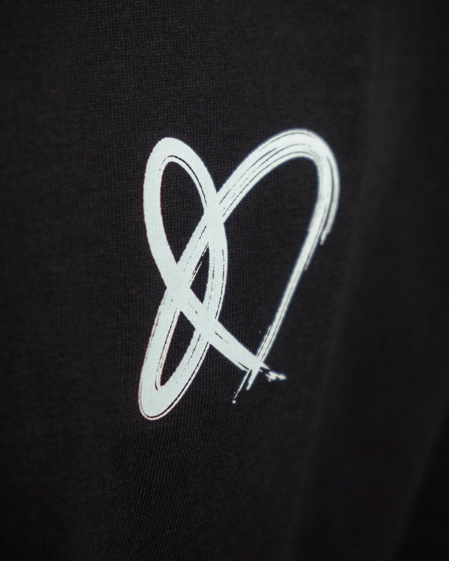 »Lia Heart Black & White« T-Shirt Black